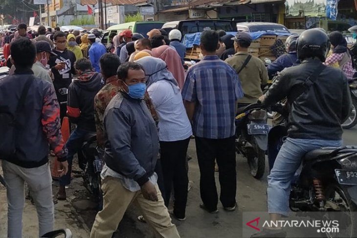 Petugas bank wajib terapkan protokol kesehatan saat salurkan BLT UMKM