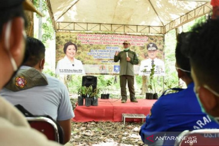 Pemprov Bangka Belitung bantu KTH Basel kembangkan kepiting bakau