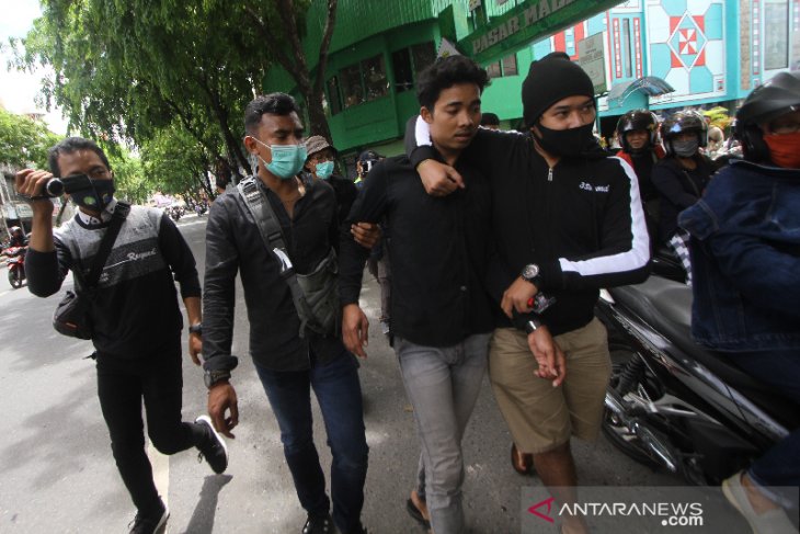 Polisi Amankan Remaja Saat Unjuk Rasa Di Banjarmasin