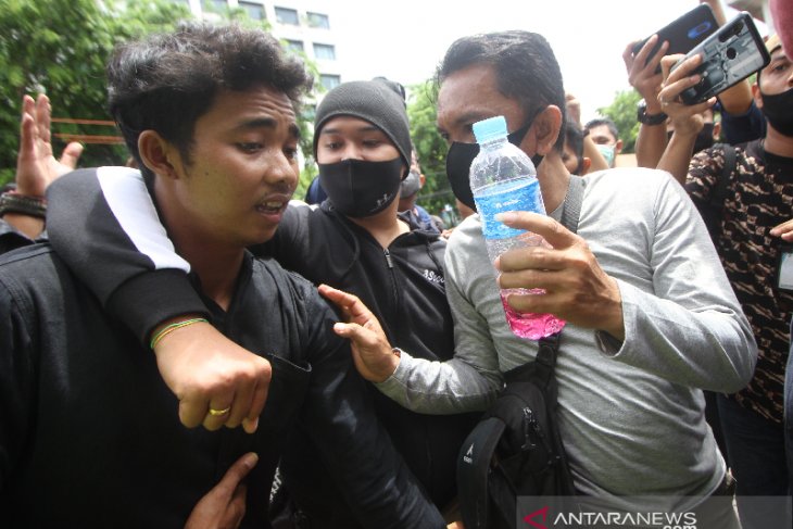 Polisi Amankan Remaja Saat Unjuk Rasa Di Banjarmasin