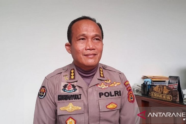 Polda Jambi bantah sesama polisi adu jotos saat demonstrasi