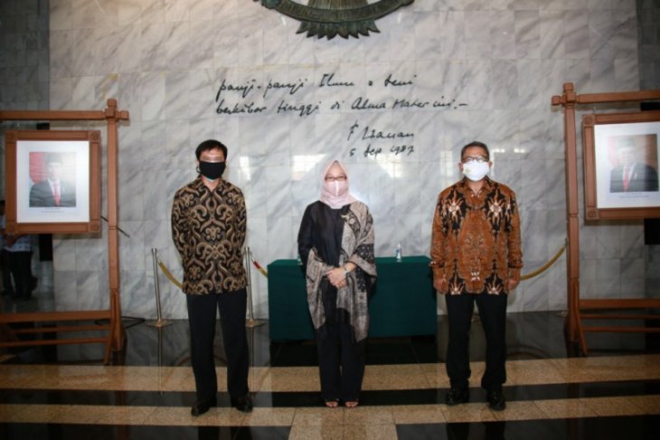 UI melantik tiga wakil rektor baru