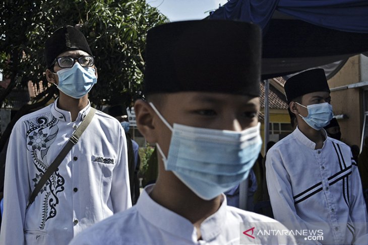 Peringatan hari Santri Nasional di puskesmas 