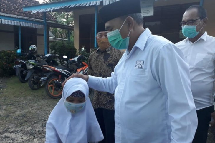 M Rusli anak petani yanga ingin bawa Tanbu lebih maju