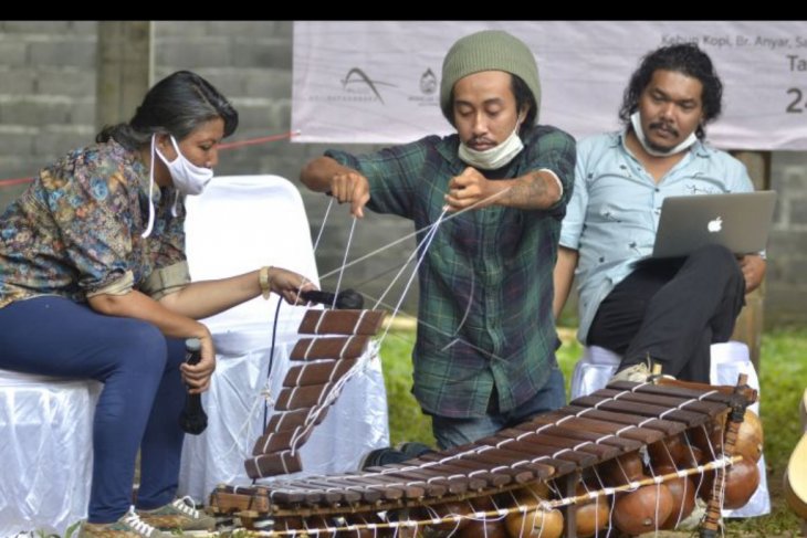 Lokakarya alat musik tradisional