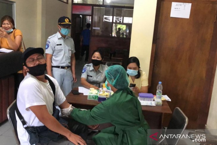 Jasa Raharja buat tes COVID-19 untuk sopir terkait