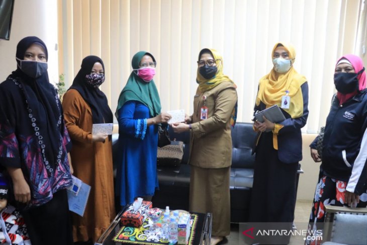 83 pelaku industri rumahan di Kaltim terima bantuan
