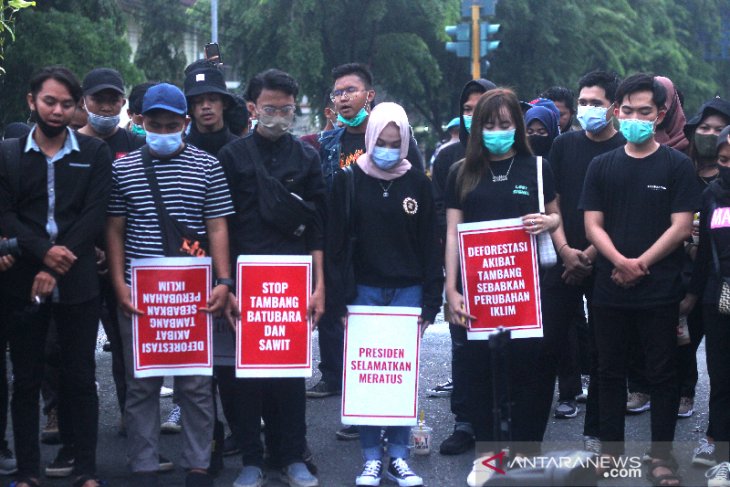 Aksi Mimbar Bebas Mahasiswa di Banjarmasin