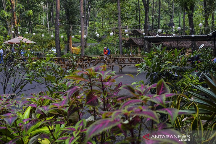 Wisata alam Situ Mustika 