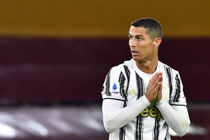 Ronaldo tidak masuk skuad Juventus untuk melawan Barcelona