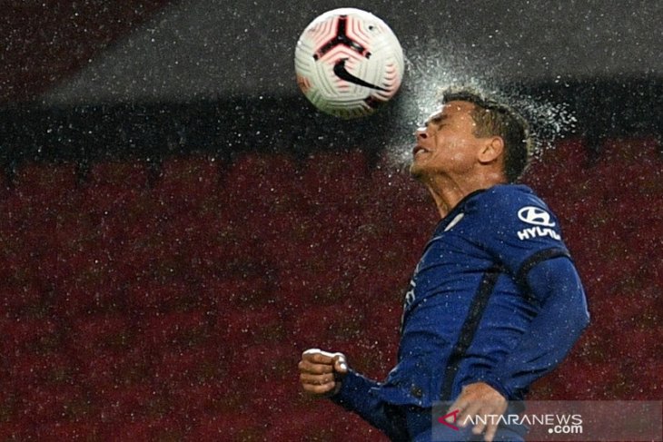 Liga Inggris - Lampard pastikan Thiago Silva turun saat lawan Burnley