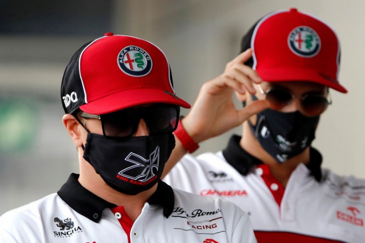 Tandem Raikkonen dan Giovinazzi kembali dapat disaksikan di Alfa Romeo tahun depan