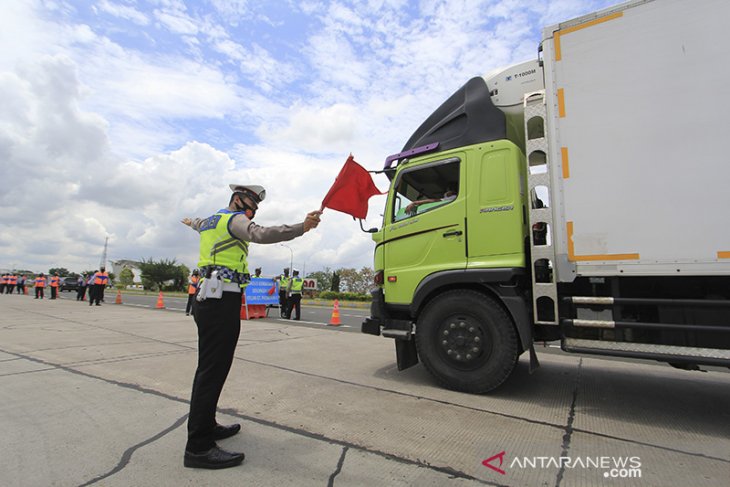 Rekayasa lalu lintas di tol Palimanan 