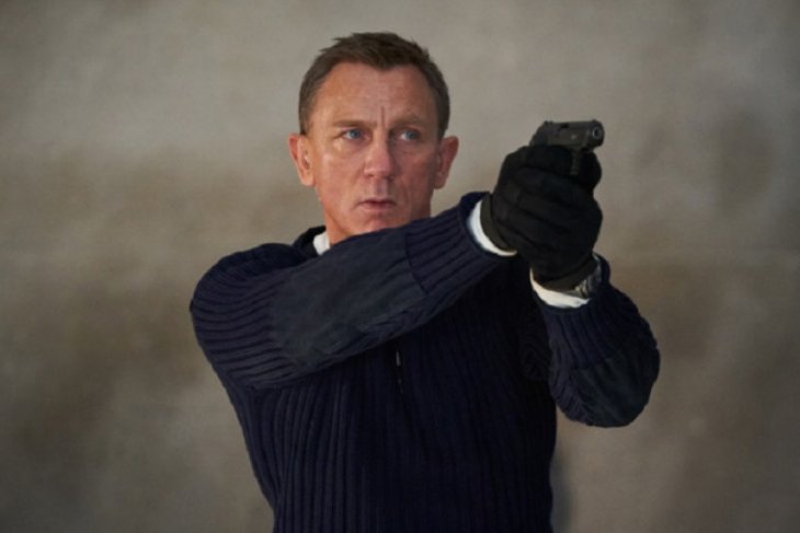 Keduanya perankan James Bond, Daniel Craig kenang mendiang Sean Connery
