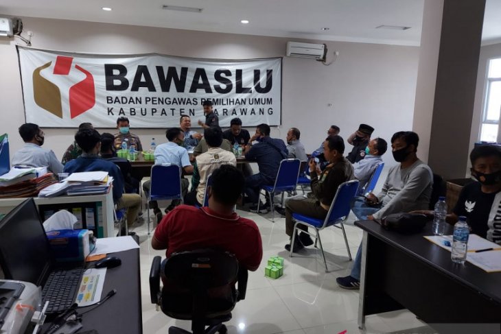 Bawaslu Karawang hentikan kasus pelanggaran netralitas kepala dinas dan kades