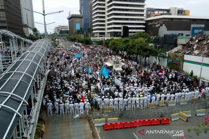 Polisi amankan 10 pelajar yang ikut demo di Kedubes Prancis