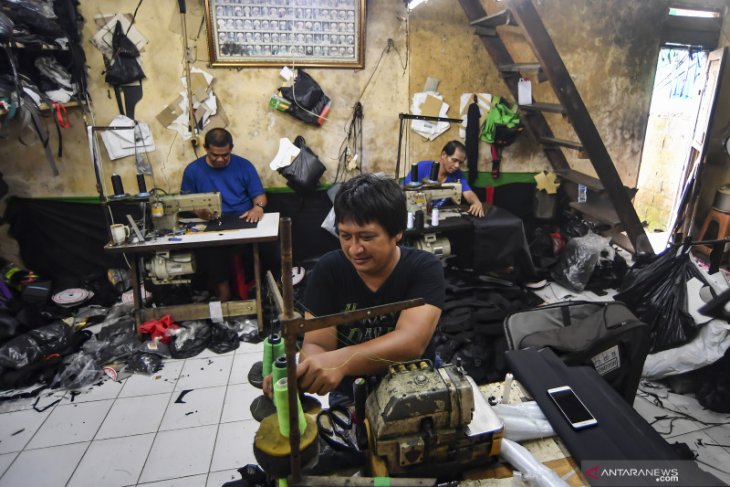Enam provinsi ini tetap naikkan UMP 2021
