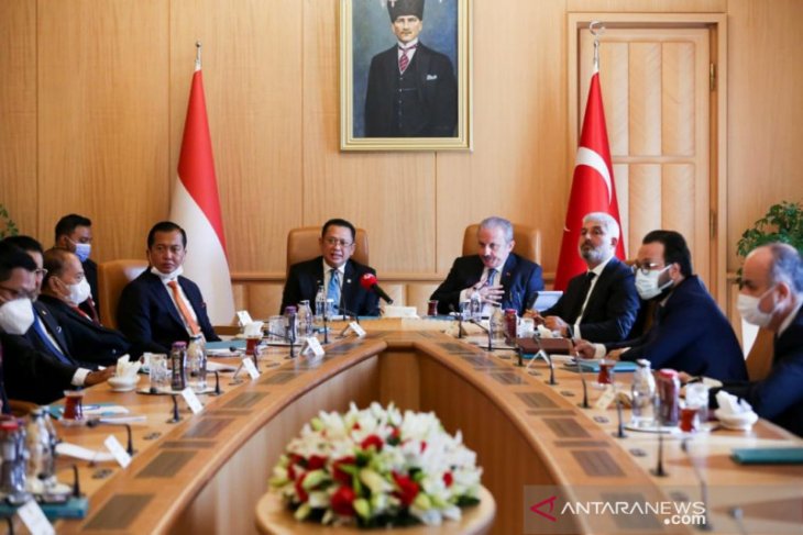 Ketua MPR tegaskan dukung sikap Presiden Jokowi-Erdogan kecam Macron