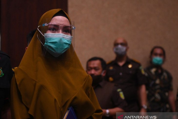 Pertemuan pertama Djoko Tjandra-Pinangki: Makan salad hingga foto-foto