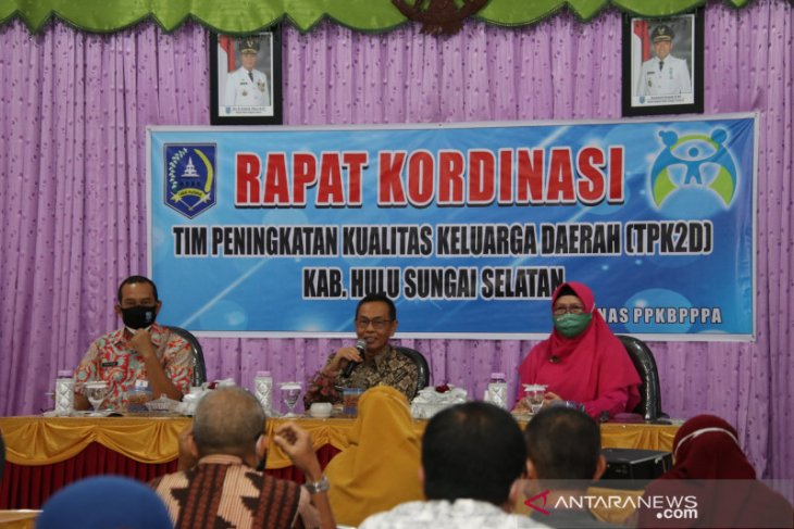 Sekda HSS pimpin rakor tim peningkatan kualitas keluarga daerah