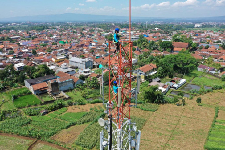 Industri telekomunikasi menghadapi