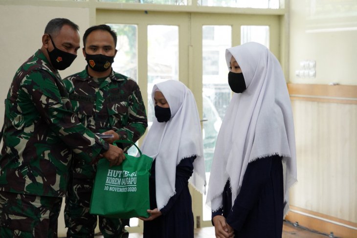 Bertepatan dengan Hari Pahlawan, Korem 042/Gapu gelar syukuran HUT ke-61