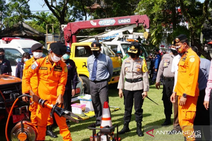 Pjs Bupati Karangasem pimpin Apel Hari Pahlawan dan Apel Gelar Pasukan Kesiapsiagaan Bencana