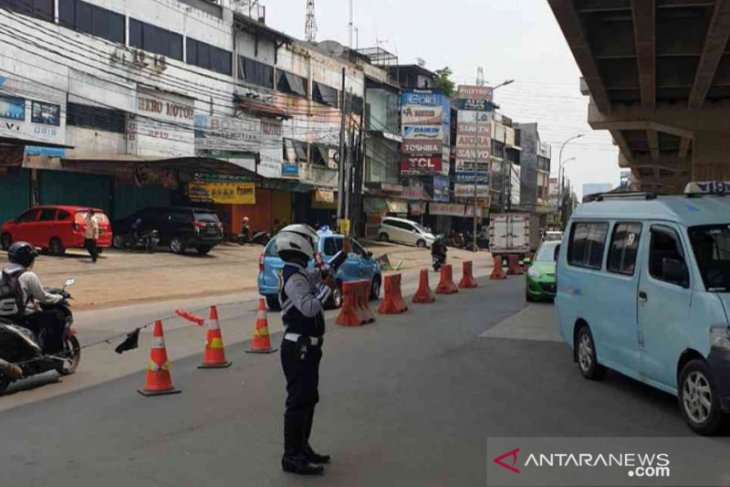Pelebaran Jembatan Kali Cakung, lalu lintas Jalan KH Noer Ali dialihkan