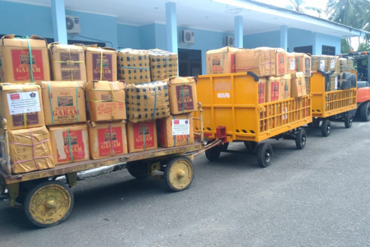 Puluhan ribu sagu bakar dikirim dari Ambon ke Jabodetabek untuk bantu warga terdampak COVID-19