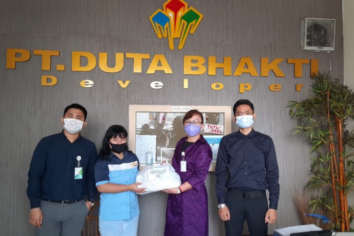 BPJAMSOSTEK Cabang Maluku serahkan bantuan promotif preventif