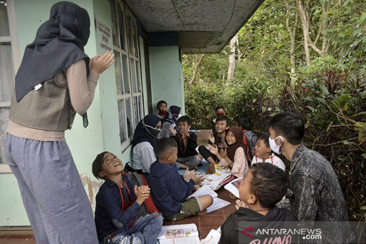 Gerakan mengajar desa di Garut 