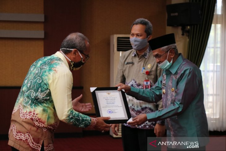 Momentum HKN Bupati minta masyarakat dan nakes disiplin jalankan prokes