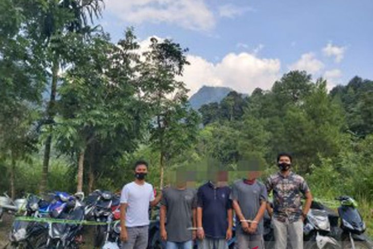 Polisi tangkap tiga pelaku Curanmor
