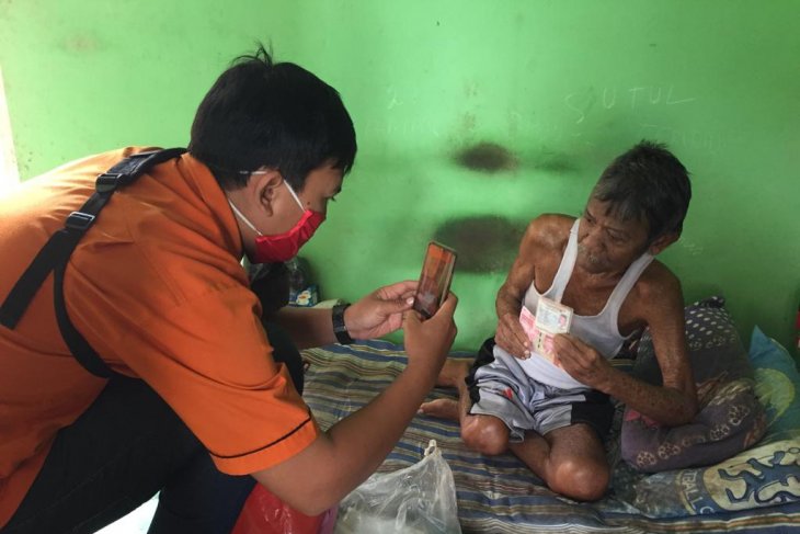 Kantor Pos Tanjung Pandan salurkan BST tahap delapan kepada KPM