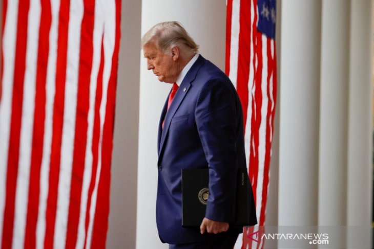 Trump pecat pejabat keamanan siber yang bela keamanan pemilu