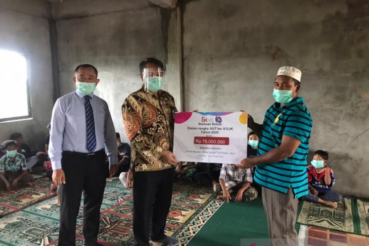 OJK Kalbar bantu fasilitas pendidikan di panti asuhan