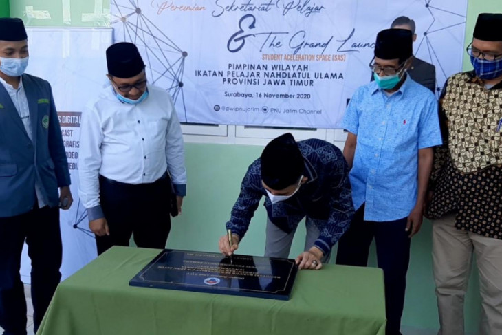 Deputi Pengembangan Pemuda Kemenpora resmikan