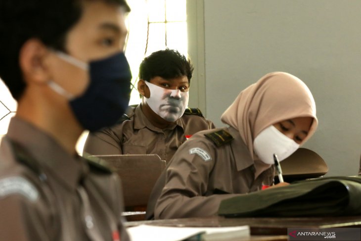 Sekolah tatap muka di Banyuwangi