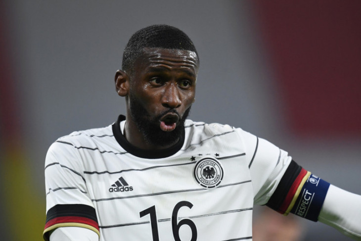 Barcelona ingin pinjam Antonio Rudiger