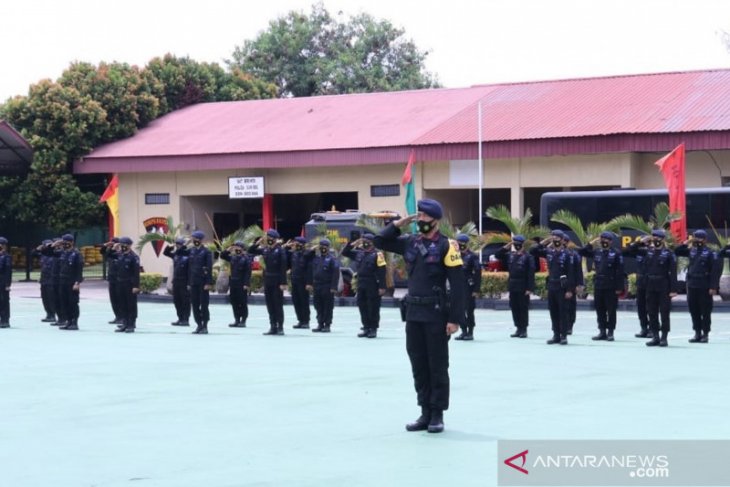 100 personel Brimob Sumsel bantu pengamanan pilkada di Jambi