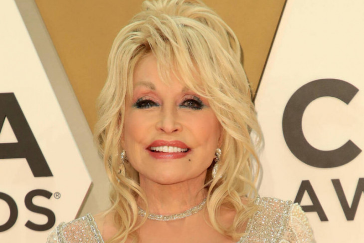 Penyanyi Dolly Parton sumbang 1 juta dolar AS untuk vaksin COVID-19 Moderna