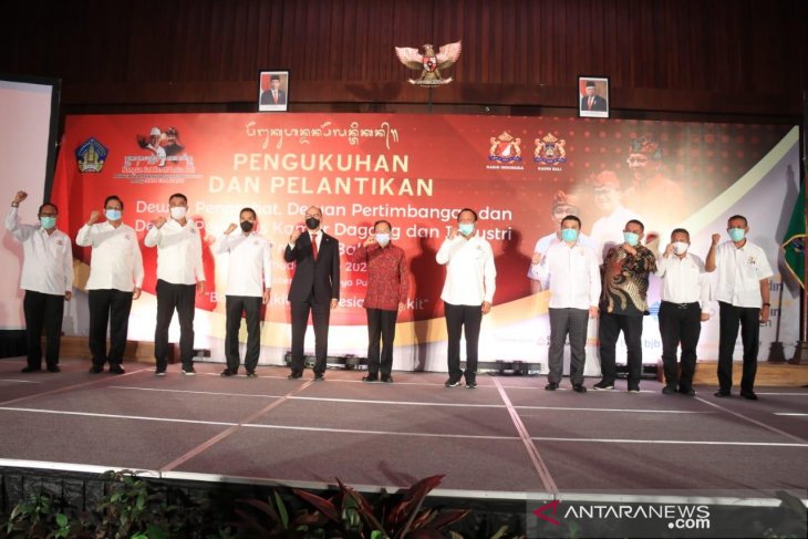 Gubernur ajak Kadin wujudkan