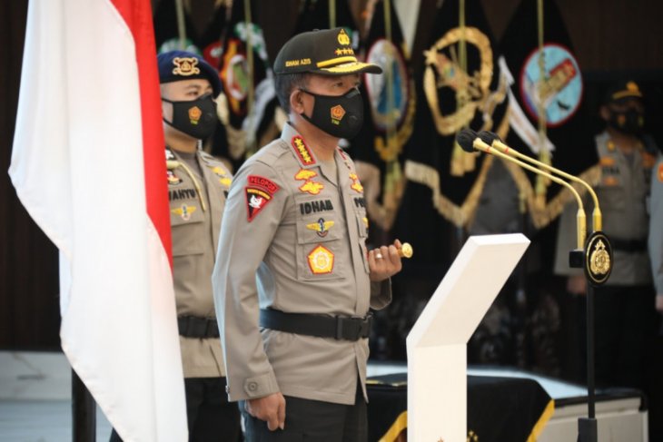 Kapolri minta 8 kapolda baru persiapkan pengamanan pilkada
