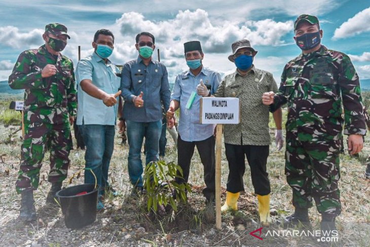 Kodim-Pemkot lakukan penghijauan Padangsidimpuan