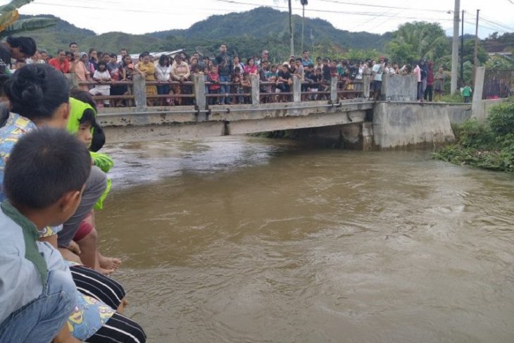 Ridho Gultom hilang terseret arus Sungai Sarudik