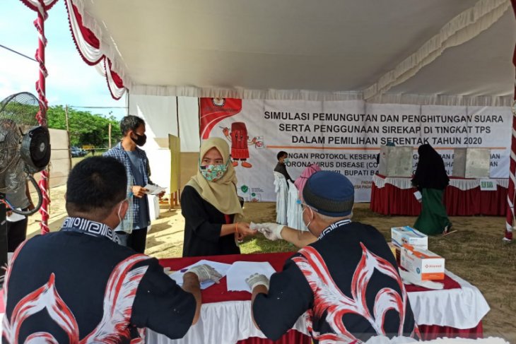 KPU Bangka Tengah gelar simulasi penghitungan suara Pilkada 2020