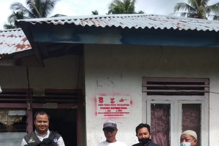 Dinsos Mukomuko: Pemasangan stiker penanda KPM bansos tuntas Desember
