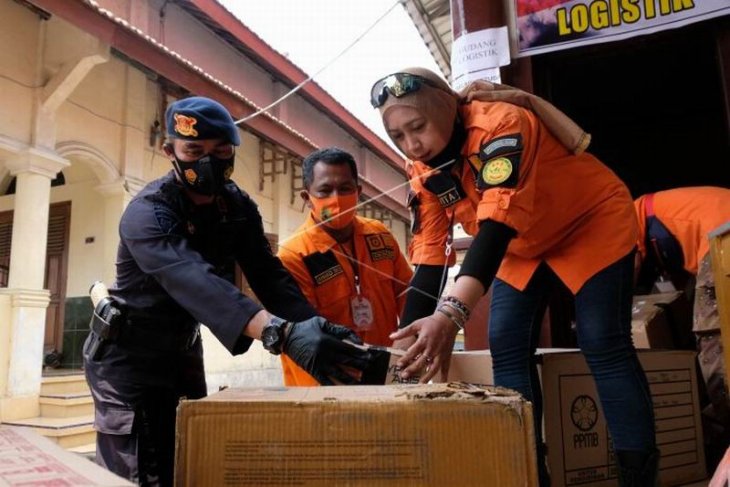 Bantuan untuk pengungsi Merapi