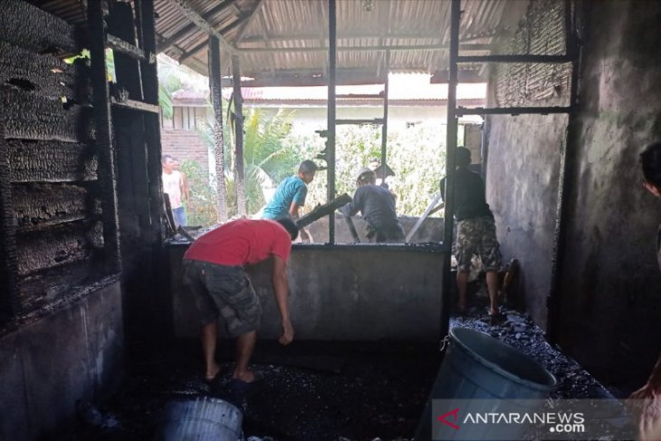 Mayoritas bangunan yang terbakar di Mukomuko karena korsleting listrik