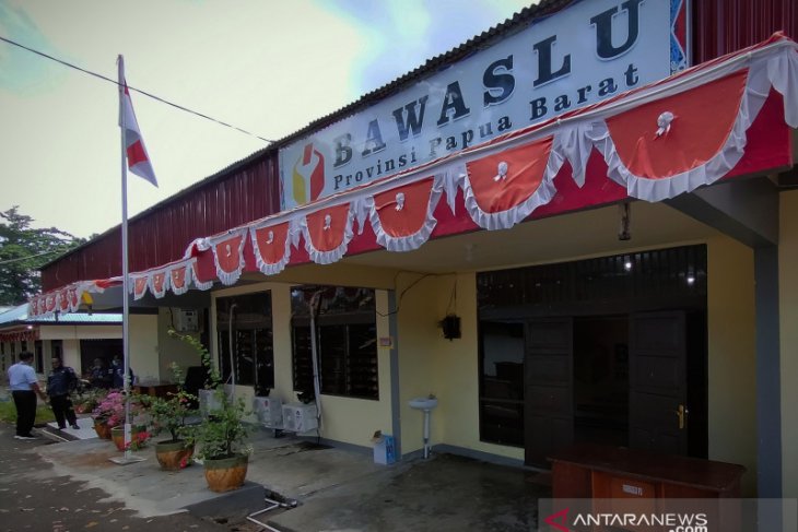 Bawaslu rekomendasikan TPS khusus pasien COVID-19 di Papua Barat